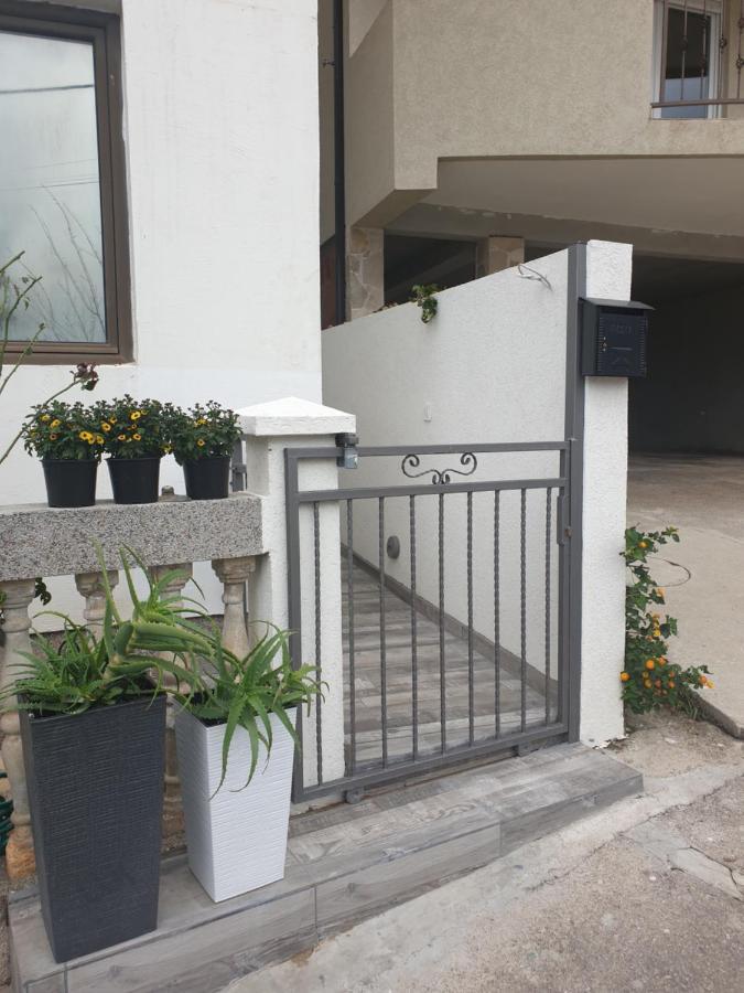 Apartmani Desancic Bar Exterior photo